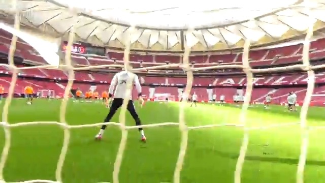 تمرین شوت زنی بازیکنان اسپانیا