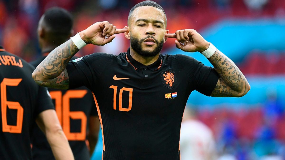 گل اول هلند به مقدونیه (ممفیس دیپای)