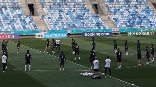 تمرین فرانسه برای تقابل با پرتغال