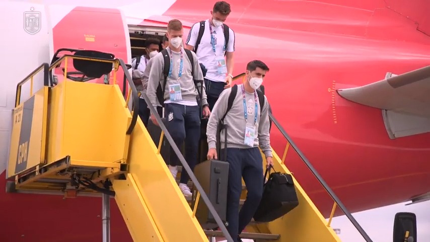 ورود تیم ملی اسپانیا به دانمارک برای بازی با کرواسی