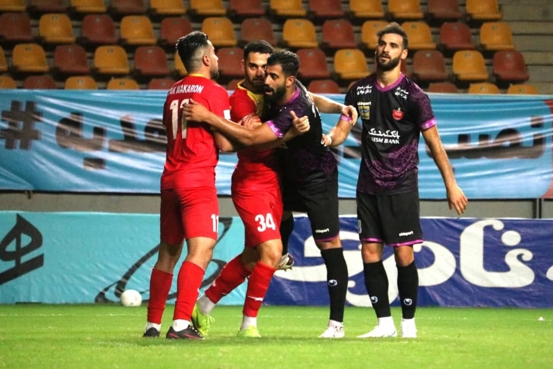 درخواست رسیدگی باشگاه فولاد نسبت به استفاده پرسپولیس از بازیکن غیرمجاز