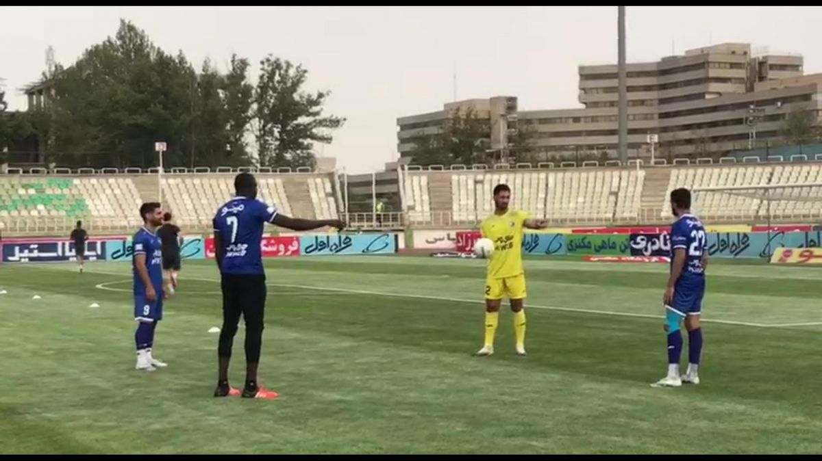 اختصاصی/ گرم کردن بازیکنان سایپا و استقلال پیش از بازی