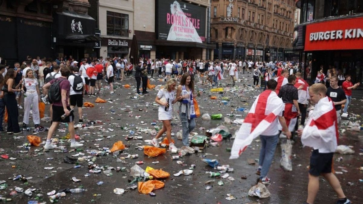 چهره زشت خیابان‌های اطراف ومبلی پیش از شروع فینال یورو 2020