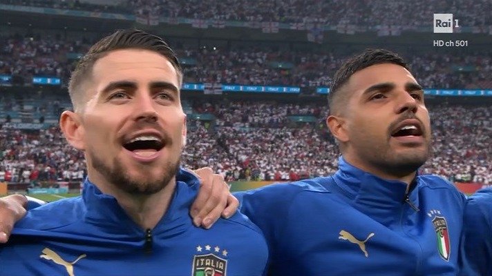 خوانده شدن سرود ملی ایتالیا و انگلیس در فینال یورو 2020