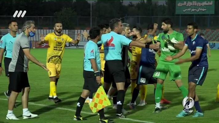 فوتبال برتر/ خلاصه و حواشی دیدار جنجالی پیکان 1-1 سپاهان