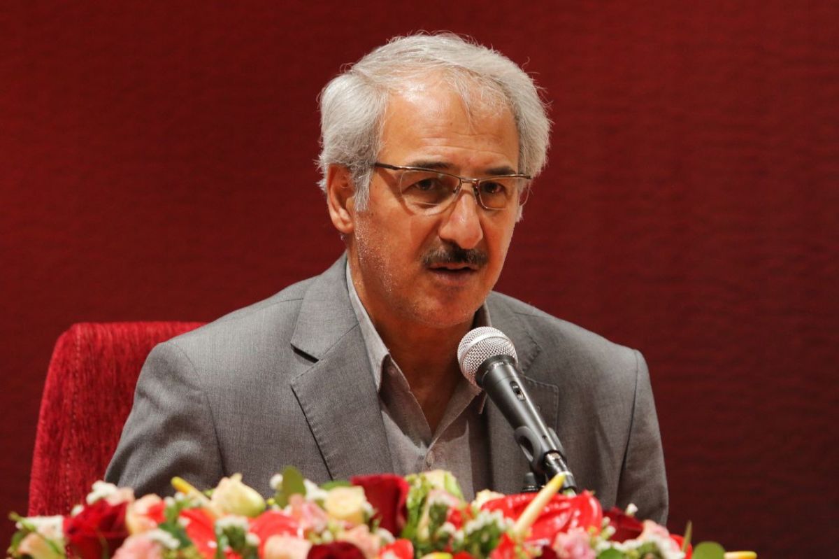 نظمی: باشگاه تراکتور با هیچ فردی برای فصل آینده مذاکره نداشته