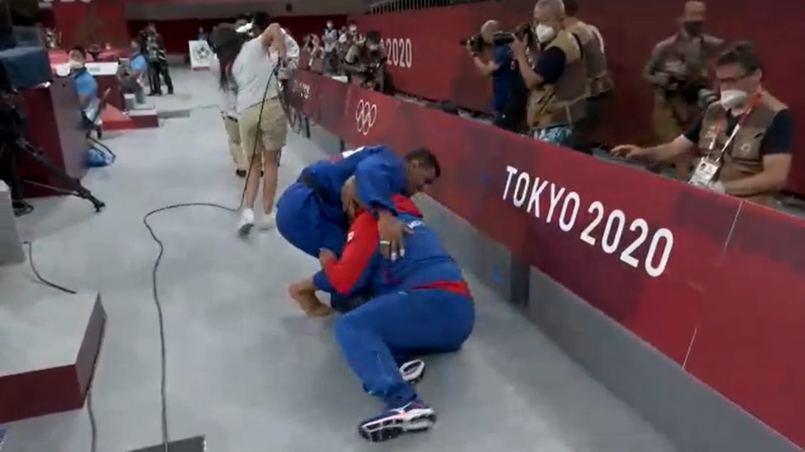 سرنگون شدن سعید مولایی به دلیل شادی مربی اش!