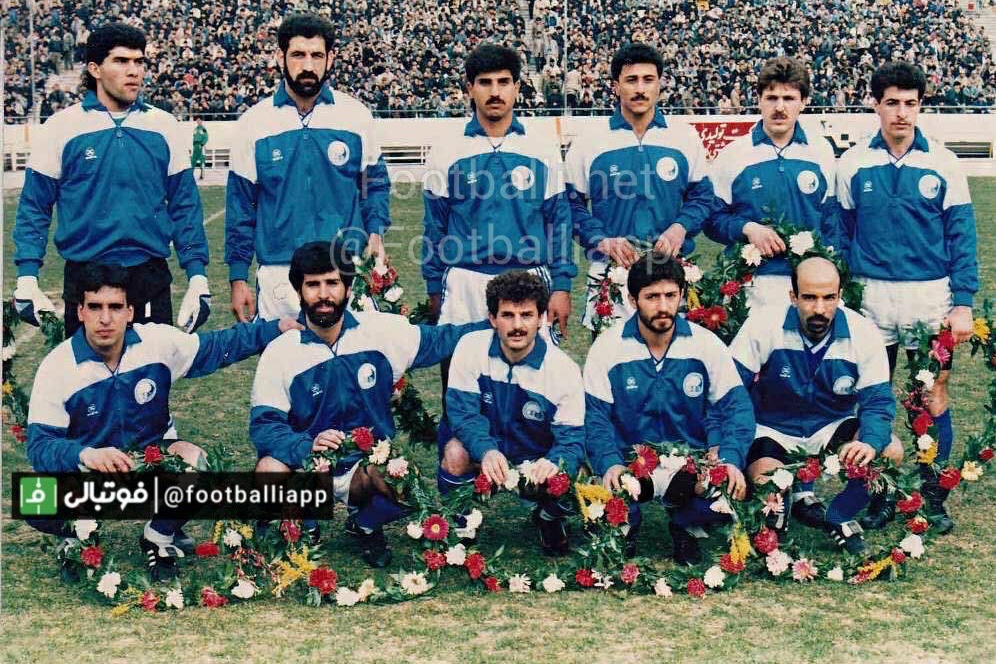 نوستالژی/ عکس تیمی استقلال حريف ملوان در فينال جام حذفى سال ١٣٦٩ که در ضربات پنالتی شکست خورد‌ و جام را از دست داد.