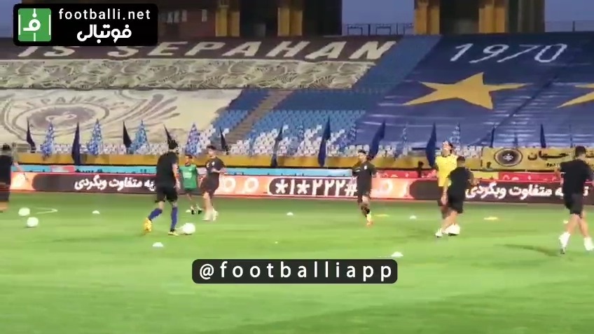 اختصاصی/ گرم کردن بازیکنان فولاد و استقلال پیش از فینال جام حذفی