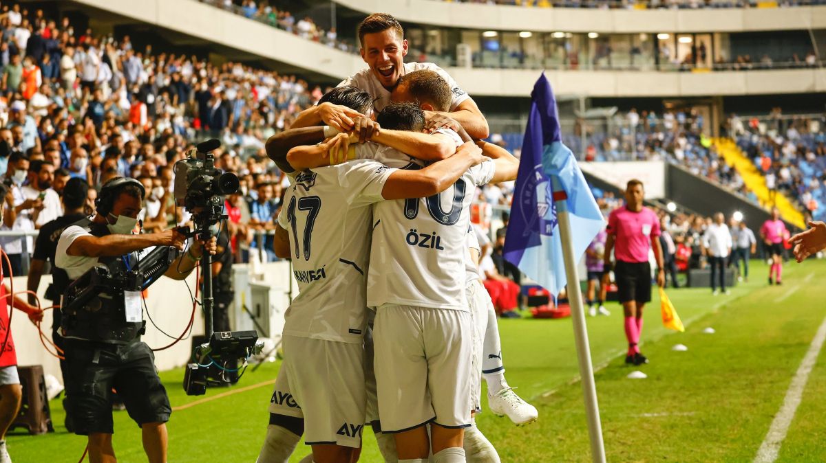 گلزنی اوزیل برای فنرباغچه مقابل آدانا دمیراسپور