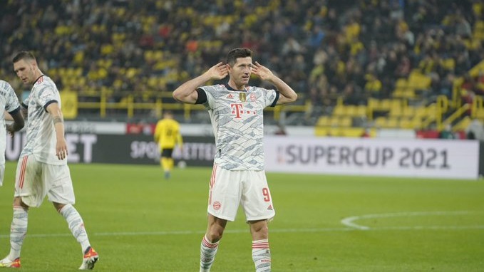 گل سوم بایرن مونیخ به دورتموند (دبل لواندوفسکی)