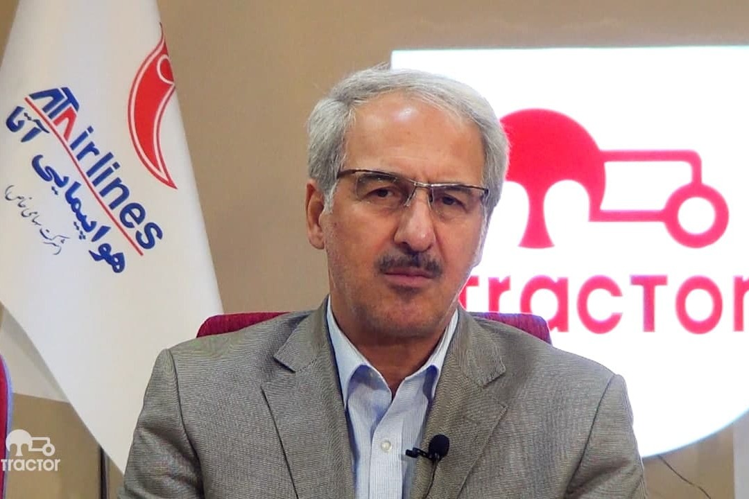 نظمی: تیمهای دولتی پیشنهادهای ۴۰ میلیاردی به بازیکنان میدهند/ پنجره تراکتور تا ۱۰ روز دیگر باز میشود