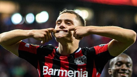 خلاصه بازی بایر لورکوزن 2-1 فرانس‌ واروش