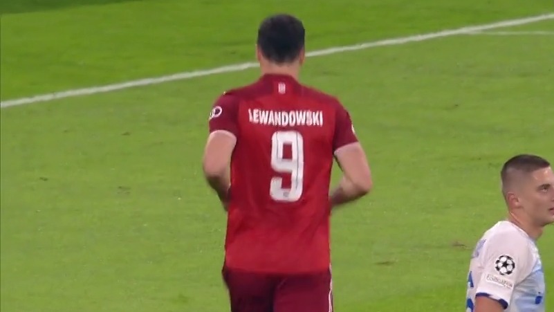 گل دوم بایرن مونیخ به دیناموکیف (دبل لواندوفسکی)