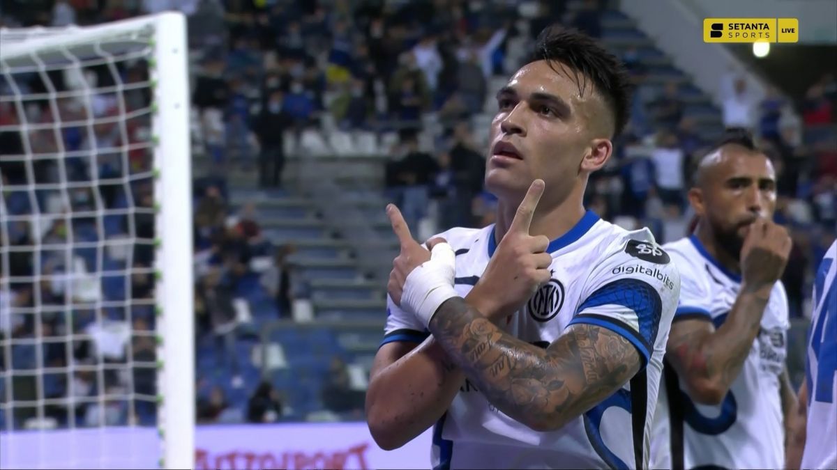 گل دوم اینتر به ساسولو (مارتینز - پنالتی)