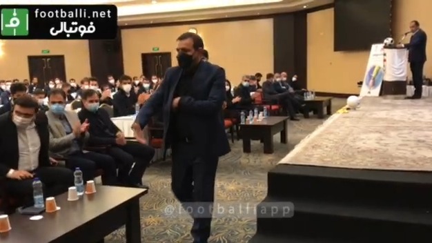 اختصاصی/ اعضای هیات رییسه فدارسیون فوتبال پیراهن داوران را به صورت نمادین امضاء کردند