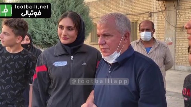 اختصاصی/ علی پروین پس از گرفتن عکس یادگاری بدون گفتوگو ورزشگاه انقلاب کرج را ترک کرد