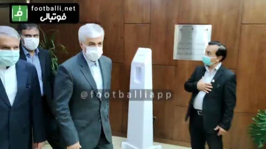 اختصاصی/ ورود وزیر ورزش و جوانان به مراسم رونمایی از سردیس قهرمانان ورزشی