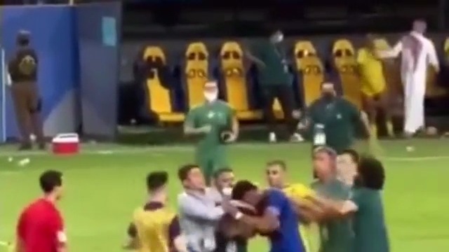درگیری و زد و خورد بازیکنان الهلال و النصر