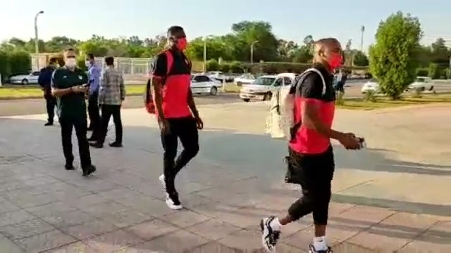 اختصاصی/ ورود بازیکنان فولاد و پرسپولیس به ورزشگاه شهدای فولاد