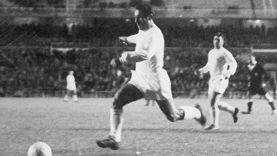 61 سال پیش / گل زیبای خنتو برای رئال مقابل بارسلونا در نیوکمپ