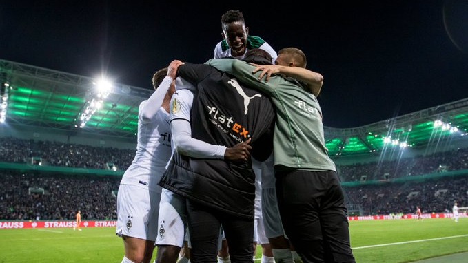 خلاصه مونشن گلادباخ 5-0 بایرن مونیخ (جام حذفی)