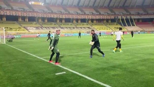 اختصاصی/ گرم کردن بازیکنان سپاهان و هوادار پیش از بازی