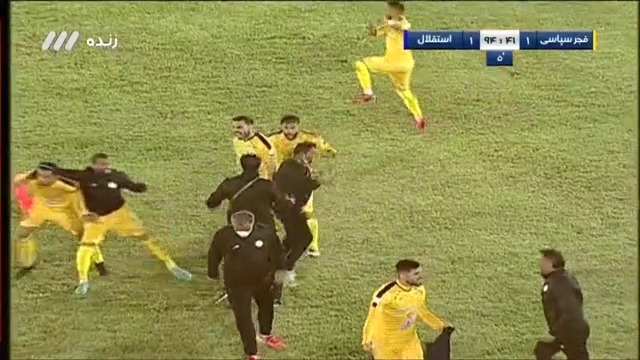 گل اول فجر سپاسی به استقلال (قربانی دقیقه 95)