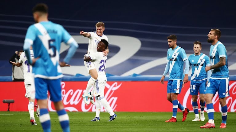 گل اول رئال مادرید به رایو وایکانو (کروس)