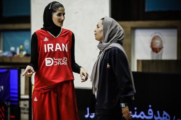 سرمربی تیم بسکتبال بانوان: بازیکنانم خسته بودند و تمرکز نداشتند