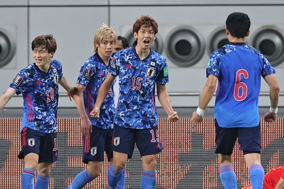 ضربه شمشیر ژاپن به ویتنام/ ساموراییها تیم برانکو را پایین کشیدند