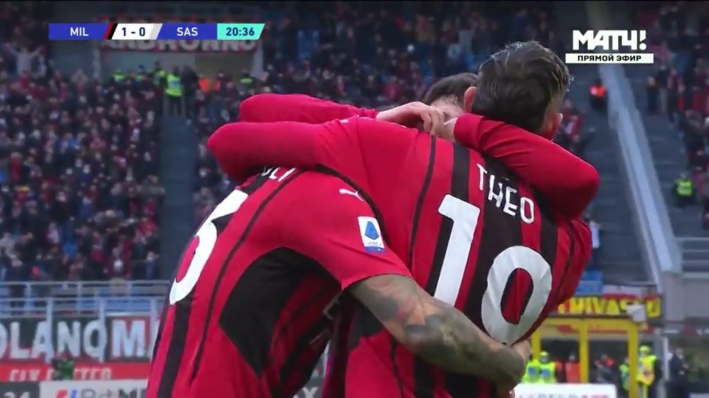 گل اول میلان به ساسولو (رومانیولی)