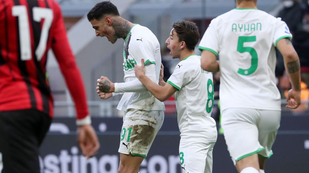 خلاصه بازی میلان 1-3 ساسولو