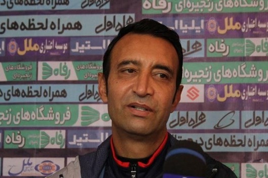عنایتی: نمیتوانم از اشتباهات داوری ساده عبور کنم/ مس رفسنجان جزو 5 ستاره اول فوتبال کشور است