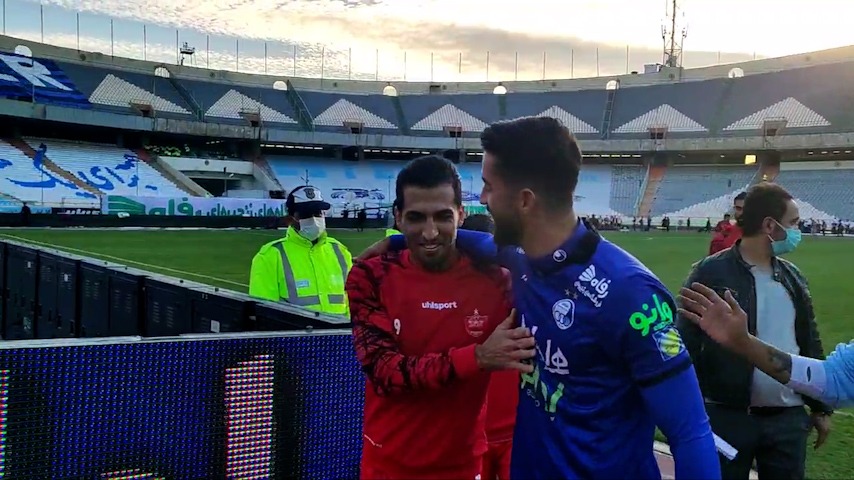 اختصاصی/ خوش و بش بازیکنان استقلال و پرسپولیس پس از گرم کردن