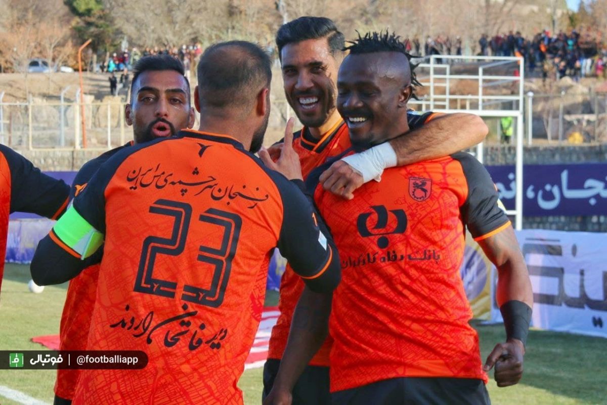 منشا به دنبال رسیدن به رکورد پریرا