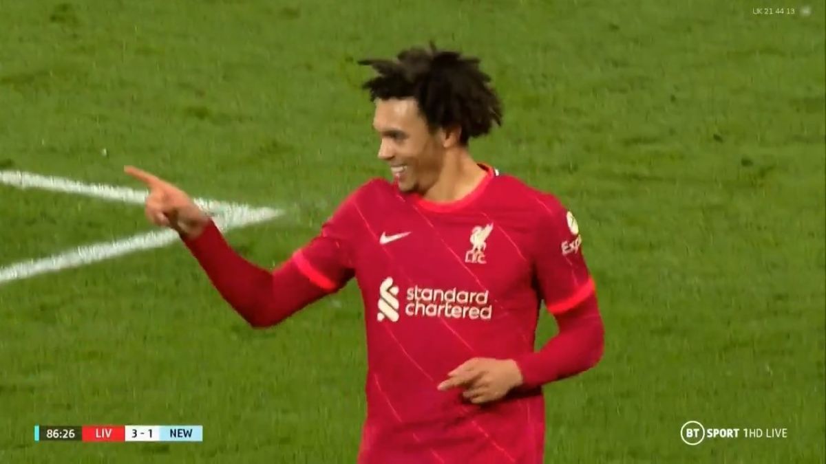 گل سوم لیورپول به نیوکاسل یونایتد (گل زیبای آرنولد)