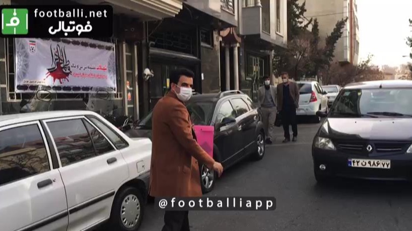 اختصاصی/ محسن ترکی بدون مصاحبه با خبرنگار فوتبالی ساختمان فدراسیون فوتبال را ترک کرد