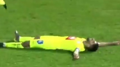 گل زیبای میلاد محمدی در بازی خنت و اود هورلی