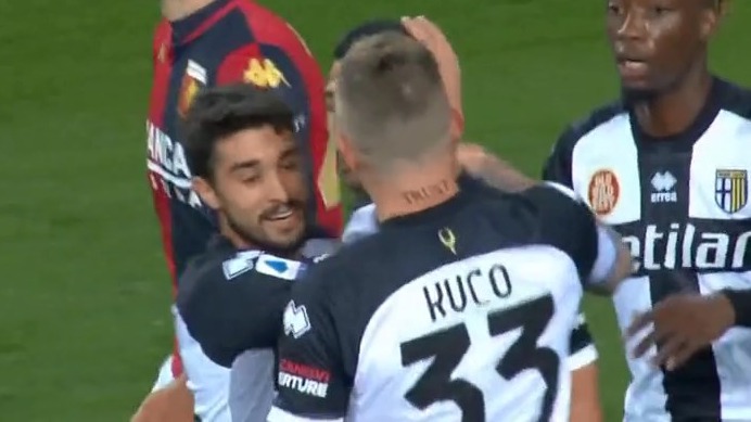 گل اول پارما به جنوا (گل برگردون پله)