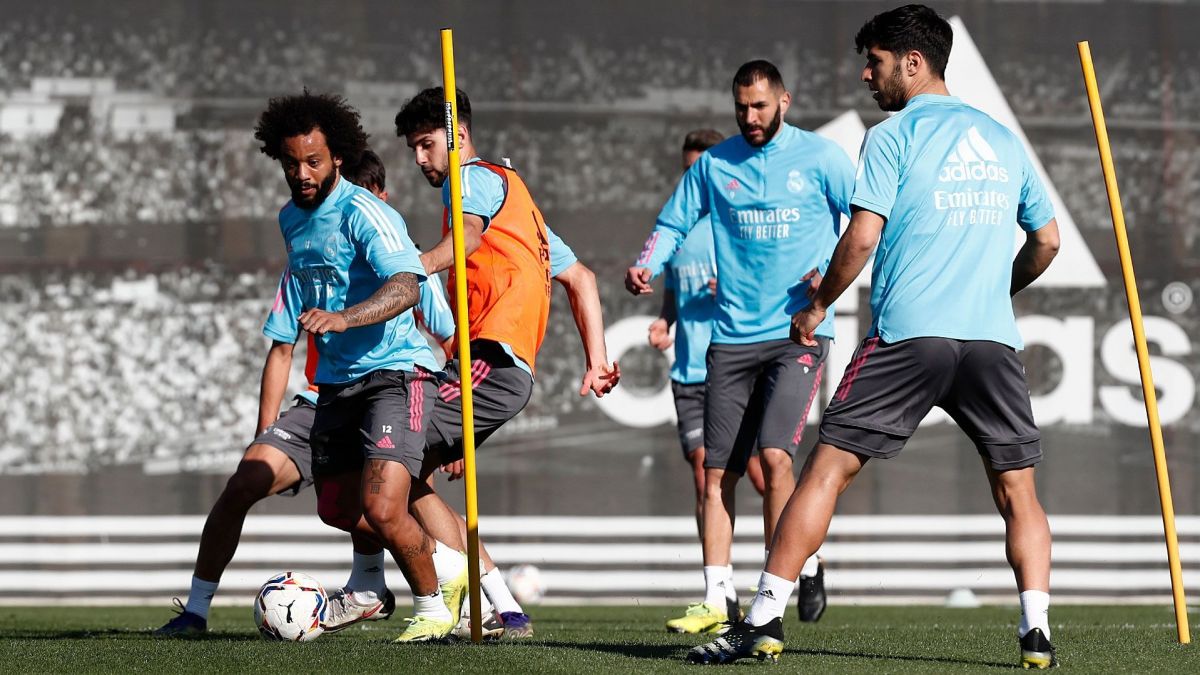 تمرین رئال مادرید برای تقابل با ایبار در 14 فروردین