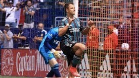 گل اول لس آنجلس گلکسی به آستین (چیچاریتو)