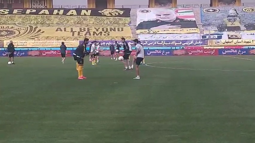 اختصاصی/ گرم کردن بازیکنان سپاهان و مس رفسنجان پیش از بازی