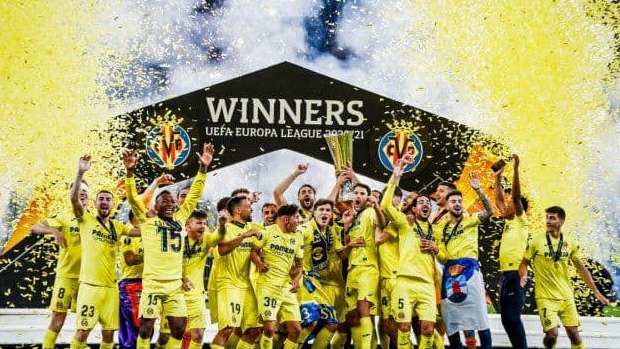 مراسم اهدای کاپ قهرمانی لیگ اروپا به بازیکنان ویارئال