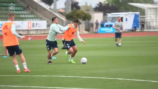 تمرین اسپانیا برای تقابل با لیتوانی