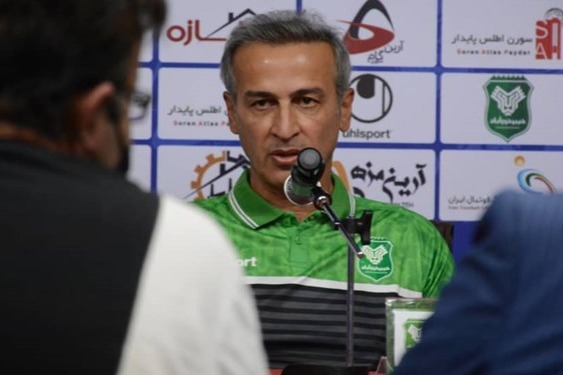 عاشوری: بازی با شهرداری آستارا شطرنج گونه بود/ داوران هم مثل تیمها در شرایط مسابقه نیستند