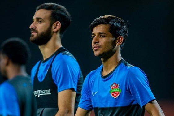 حمایت تمام قد هواداران از قایدی و نوراللهی در بازی حساس