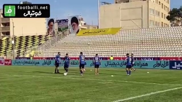 اختصاصی/ گرم کردن بازیکنان فجر و استقلال پیش از بازی