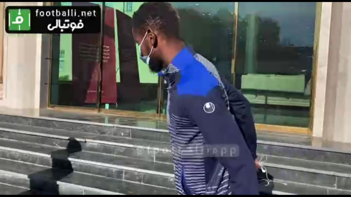 اختصاصی/ خروج کاروان گل گهر از هتل و حرکت به سمت ورزشگاه برای بازی با استقلال