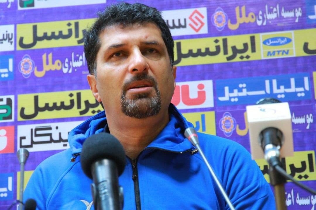 حسینی: بعید است بازیکنی در نیمفصل به تیم ما اضافه شود/ امیدوارم تمام داوران کماشتباه باشند